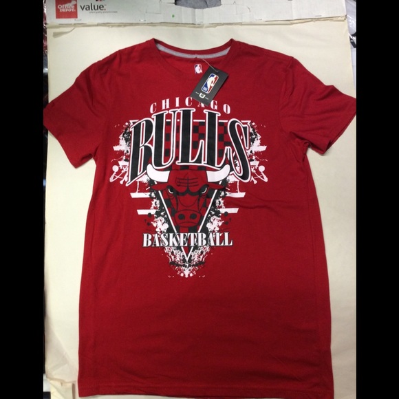 Chicago Bulls Nike Men's NBA T-Shirt in Red, Size: Small | DR6367-660